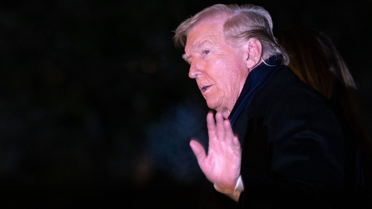 Donald Trump returns to the White House from Palm Beach