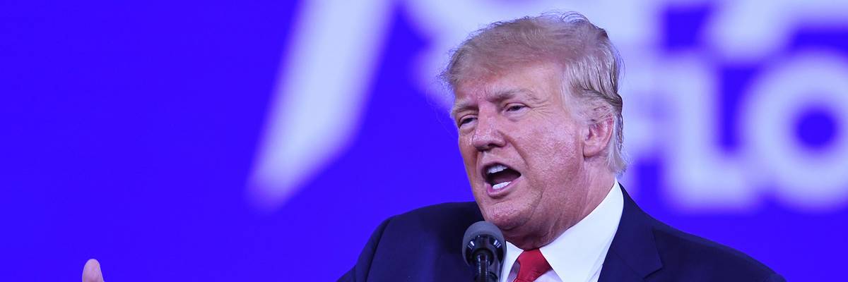 Donald Trump speaks in Florida