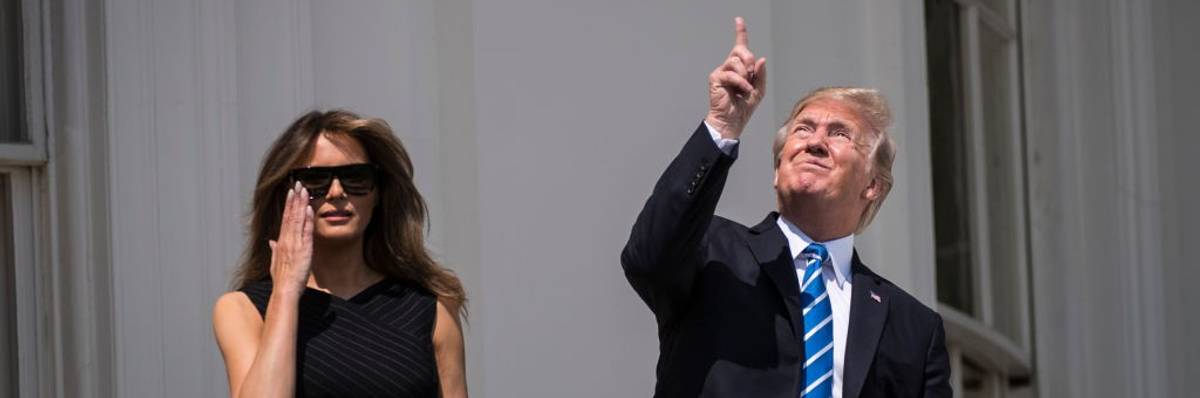 Donald Trump stares at solar eclipse in 2017