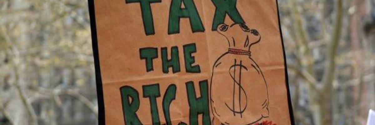 What Happened to Trump's Pledge to Close This Billionaire Loophole?