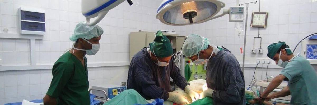 'We Just Bombed a SCHOOL BUS': Outrage After US-Backed Saudi Coalition Slaughters Children in Yemen