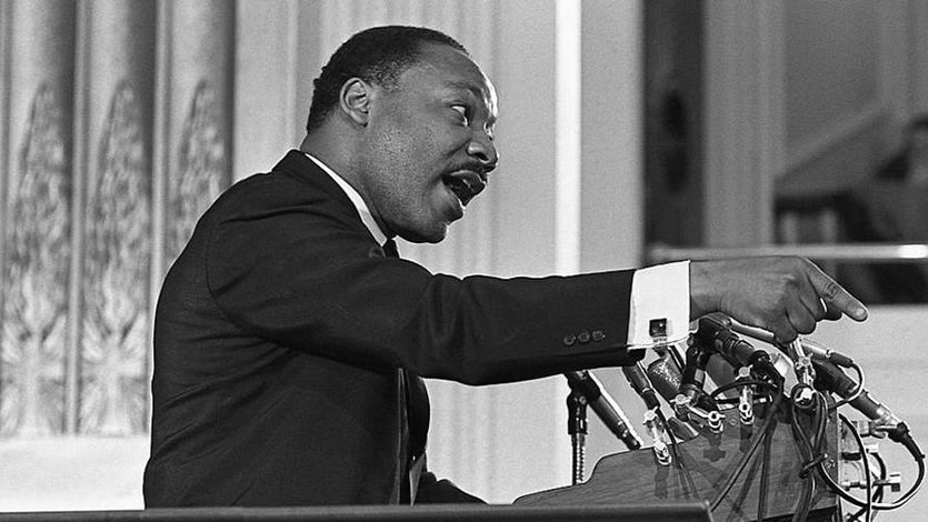 Dr. King speaks out against the Vietnam War.