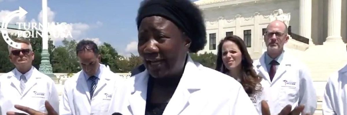 'Wow, Just Wow': Jaws Drop Over Trump Endorsement of Doctor Who Believes Masks Don't Work, a Covid-19 Cure Exists, and Some Interesting Things About Alien DNA