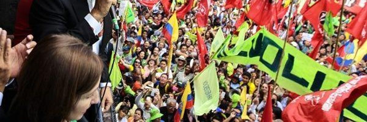 50+ Economists Warn Against Neoliberalism's Return in Ecuador