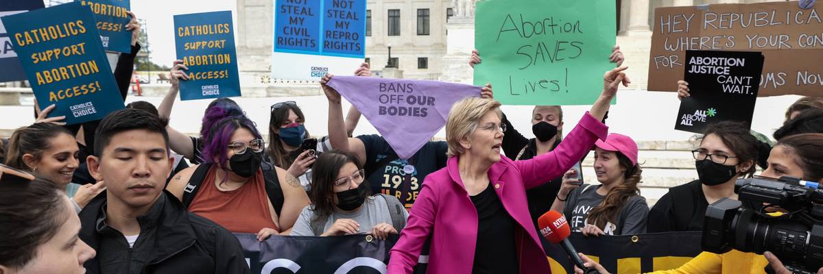 Elizabeth Warren attends an abortion rights protests