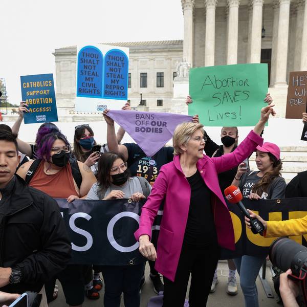 Elizabeth Warren attends an abortion rights protests