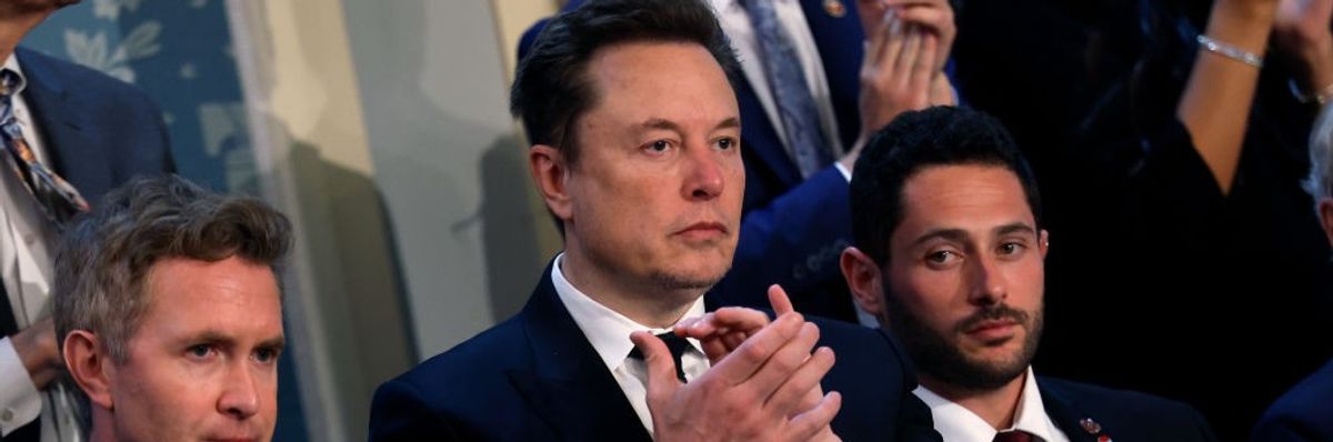 Elon Musk applauds during Netanyahu address to Congress