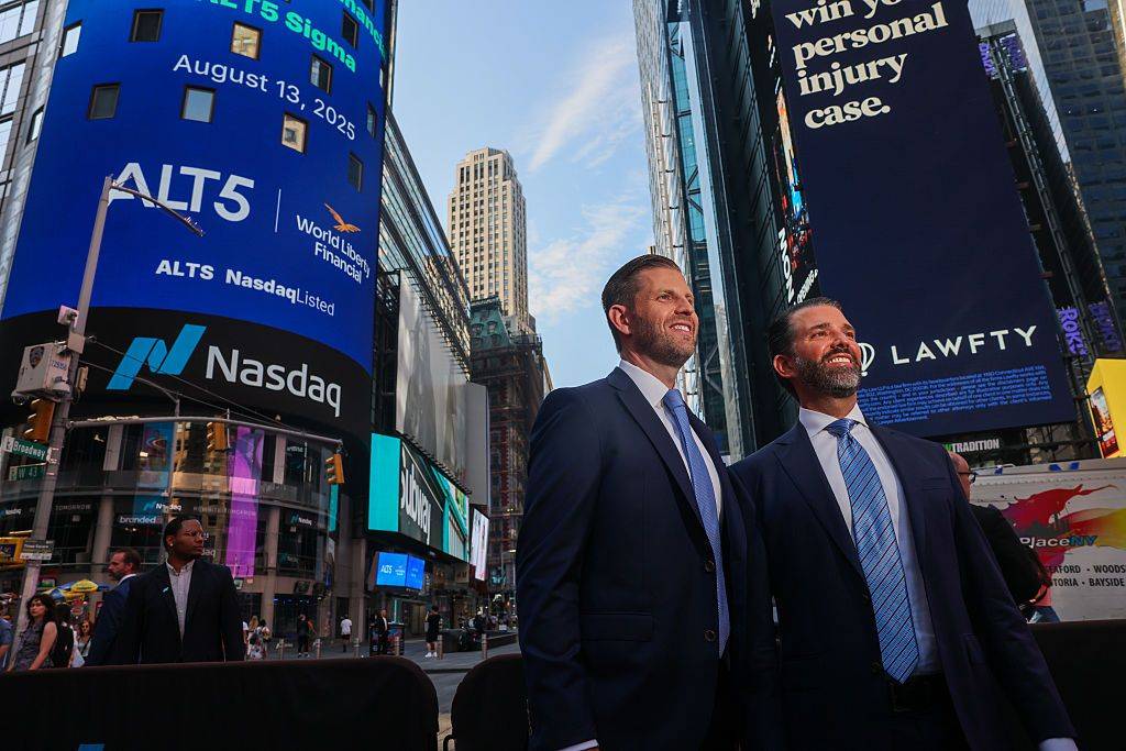 Watchdog Warns Crypto Bill Could Be Major Tax Giveaway to Ultrarich—Including Trump Family