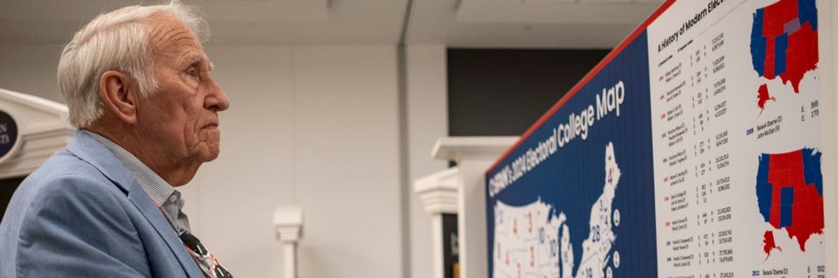 Eugene Bonkoski looks at a C-SPAN Electoral College map