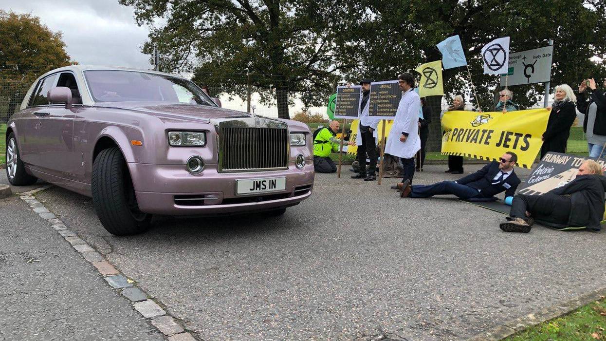 Extinction Rebellion private jet protest 11/10/22