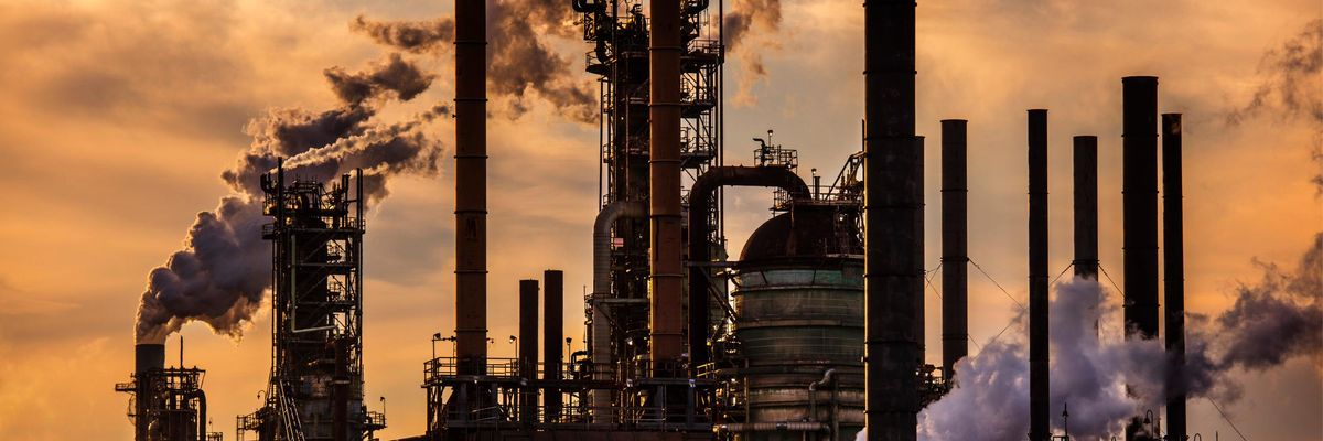 exxon-mobil-oil-refinery