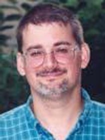 Steve Macek