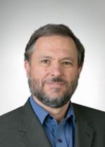 Stephen Zunes