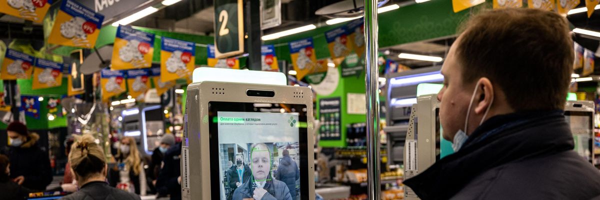 Facial Recognition Tech in Russian Store