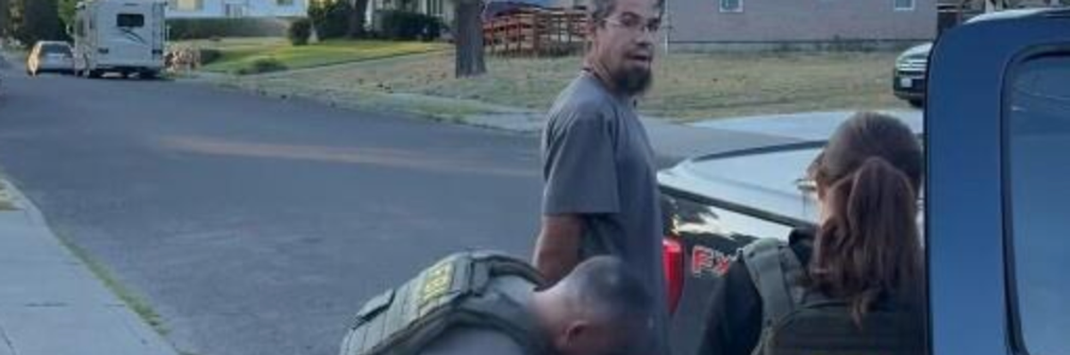 FBI agents arrest Bajun Mavalwalla