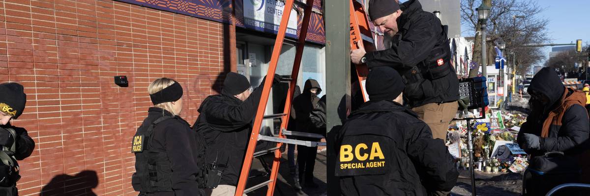 Federal Agents Descend On Minneapolis For Immigration Enforcement Operations