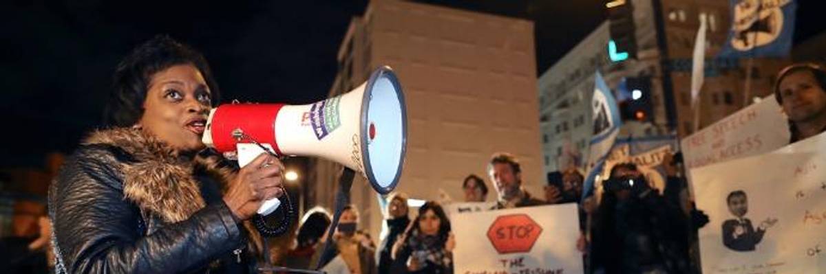 With Heavy Edits, FCC Commissioner Turns Pai's Plan to Kill Net Neutrality Into One That Would Save It