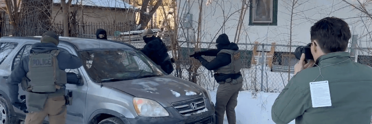 As Agents Pull Guns on ICE Observers, Lawmakers Make Stand Outside DC Headquarters: 'Fire Kristi Noem'