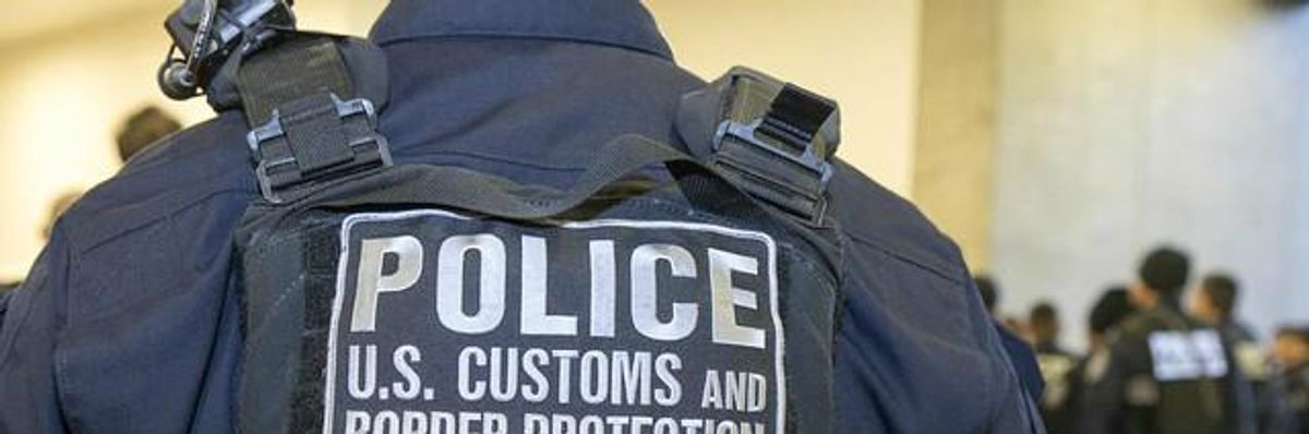 'This Is Alarming': Iranian-Americans Reportedly Detained, Asked About Political Views at US Border