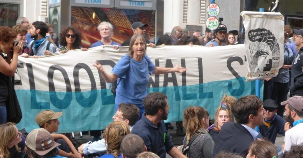 Flood Wall Street protest on September 22, 2014. (Common Dreams: CC BY-SA 3.0 US)