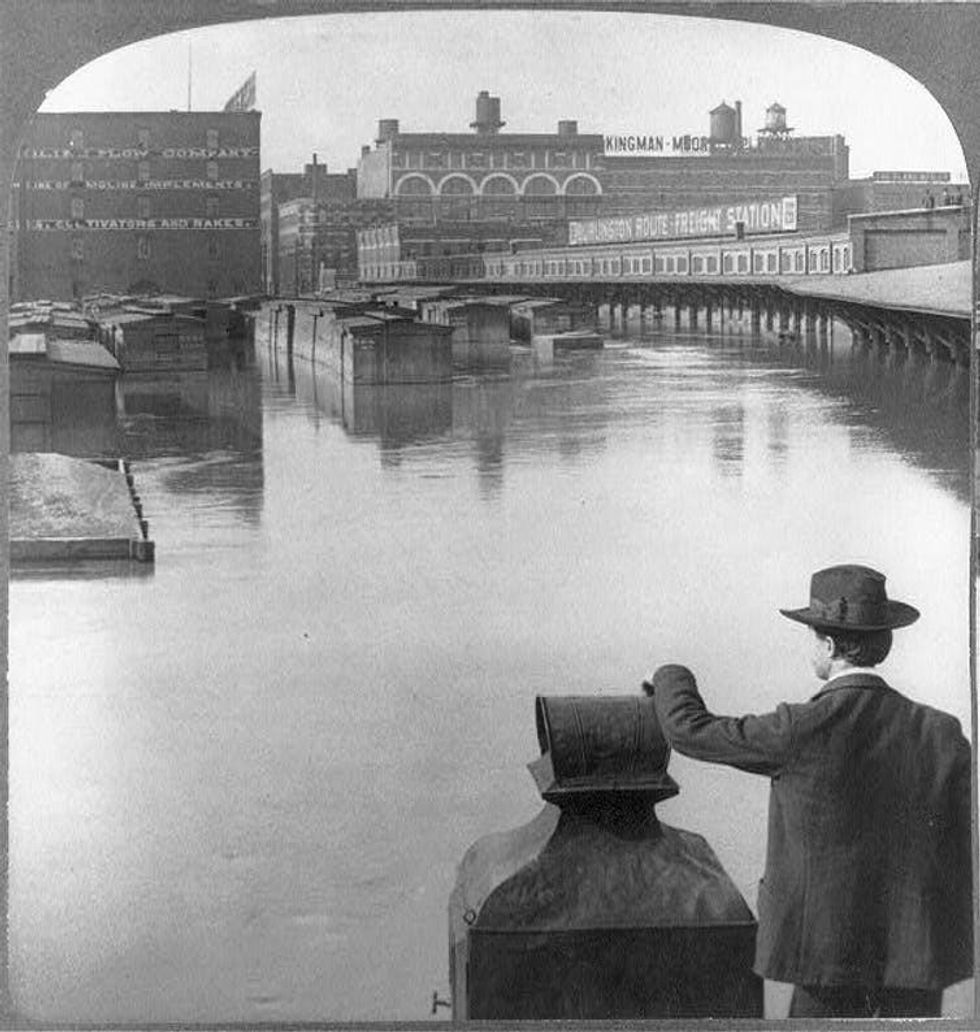 Flooding in Kansas City's industrial West Bottoms in 1903. Library of Congress