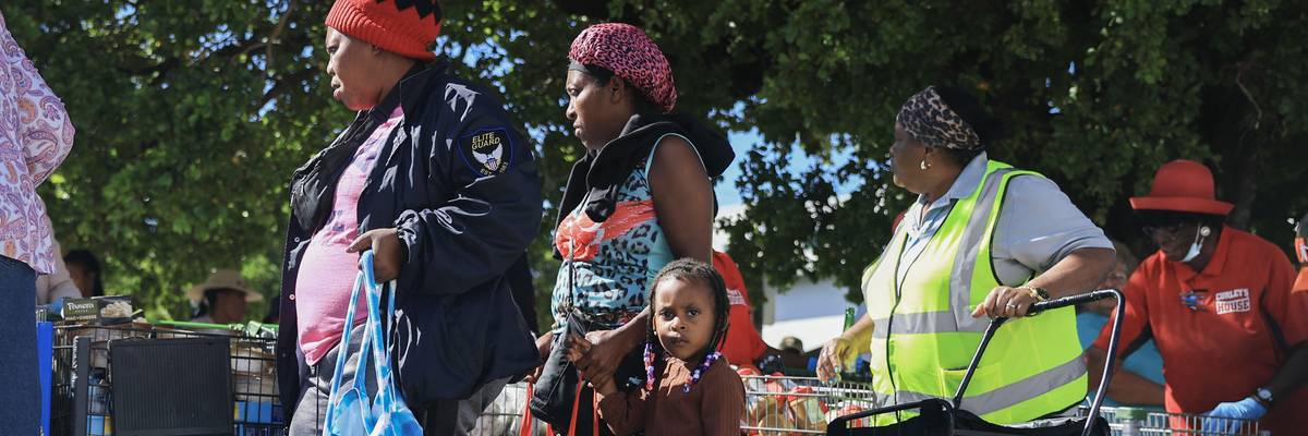 Florida Food Bank Hosts Food Giveaway Days Ahead Of Federal Food Assistance Funding Running Out Due To Gov't Shutdown