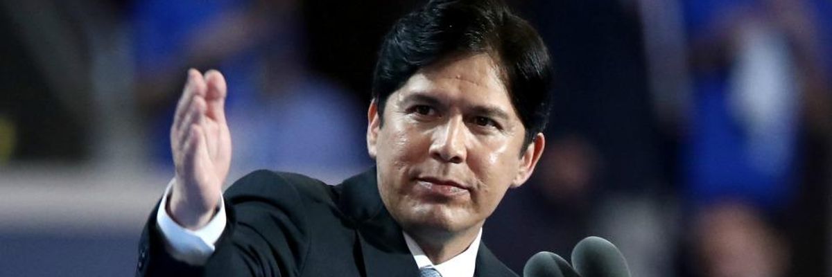 'She Won 7% of the Vote': In Rebuke to Feinstein, Progressive Challenger Kevin de Leon Receives Landslide Endorsement from California Democrats