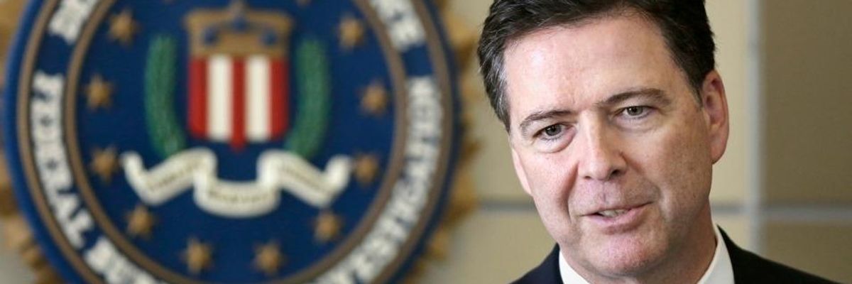 As Democratic Socialist Candidates Gain Steam, James Comey Slammed for Centrist 'Scaremongering'