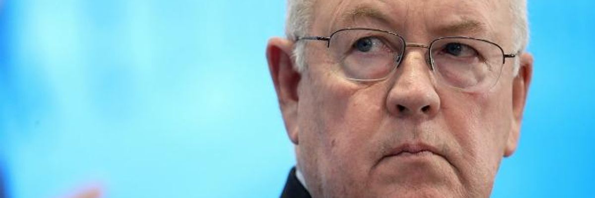 'One of Those Bombshell Days': Like Nixon in '74, Ken Starr Wonders If GOP Senators Ready to Call for Trump Resignation