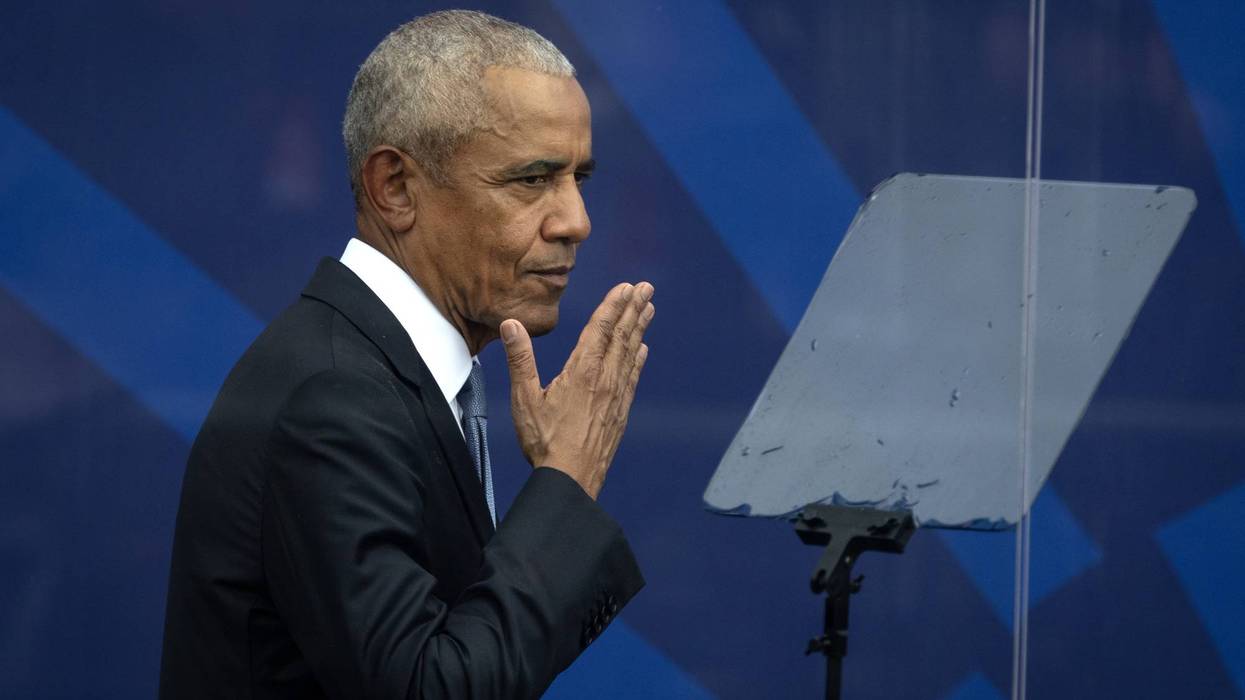 'This Is So Appalling': Barack Obama Delivers Blistering Rebuke of Trump's Ilhan Omar Deportation Plot