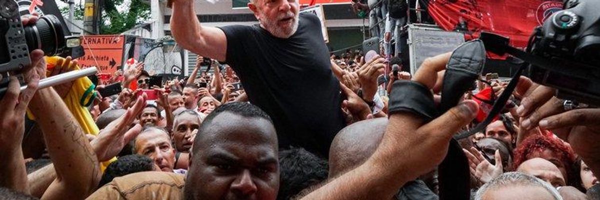 Lula Free, Bolsonaro in Rage