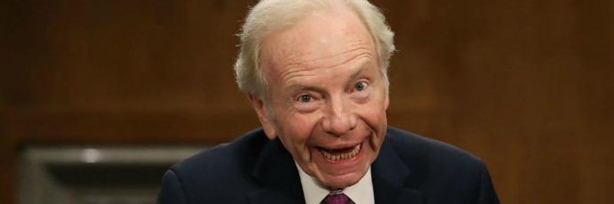 'Absolute Ghoul' Joe Lieberman Emerges From Political Irrelevance to Urge Third Party Bid Against Ocasio-Cortez