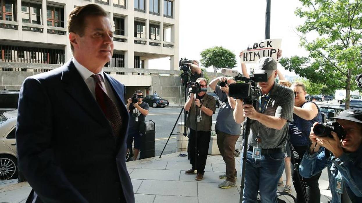 Ocasio-Cortez Says Justice System 'Broken' as Critics Rip 'Atrociously Low' Sentence for Manafort