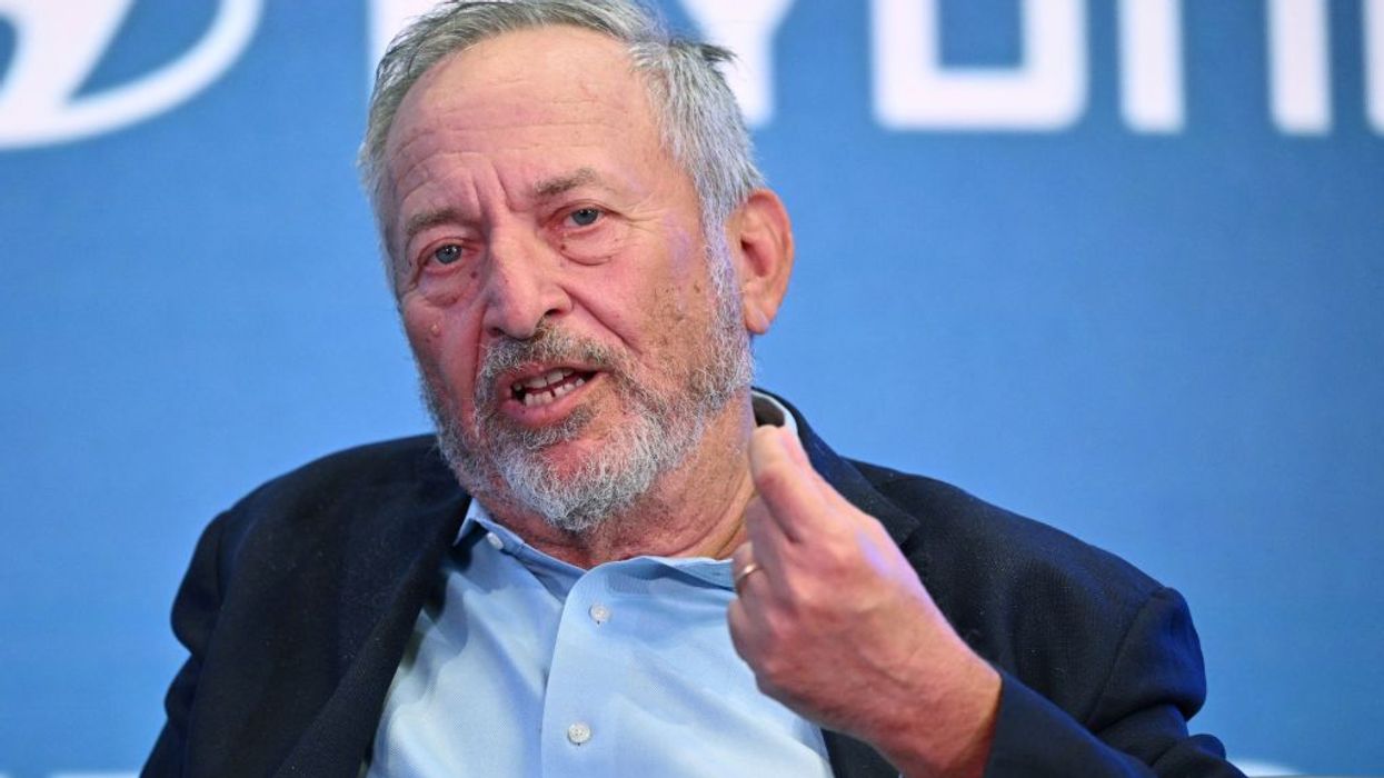 Institutions Urged to Cut Ties With Larry Summers After Latest Epstein Revelations