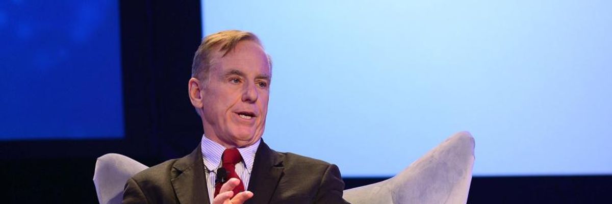 'Cartoon Villain Stuff': Howard Dean Urges Biden to Oppose Lifting Covid Vaccine Patents