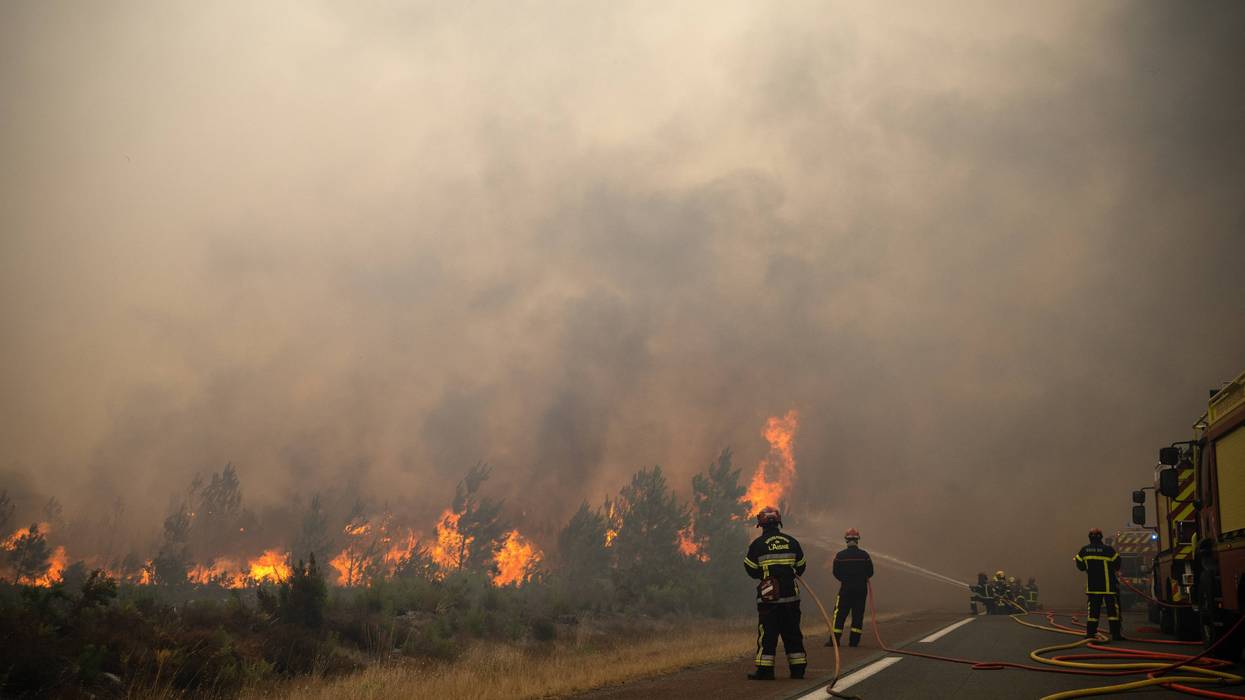 FRANCE-ENVIRONMENT-CLIMATE-WEATHER-WILDFIRE