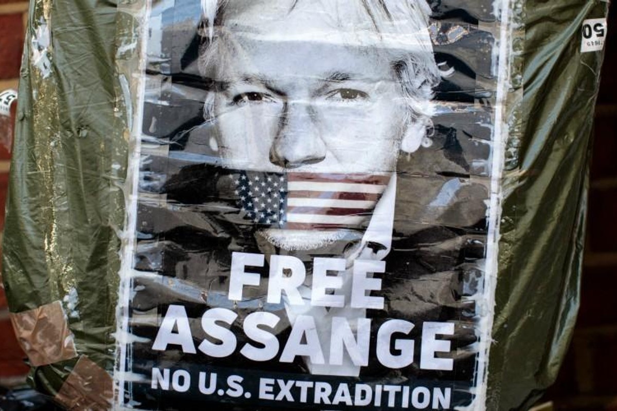 free assange