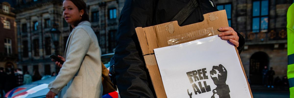 free_poltiical_prisoners