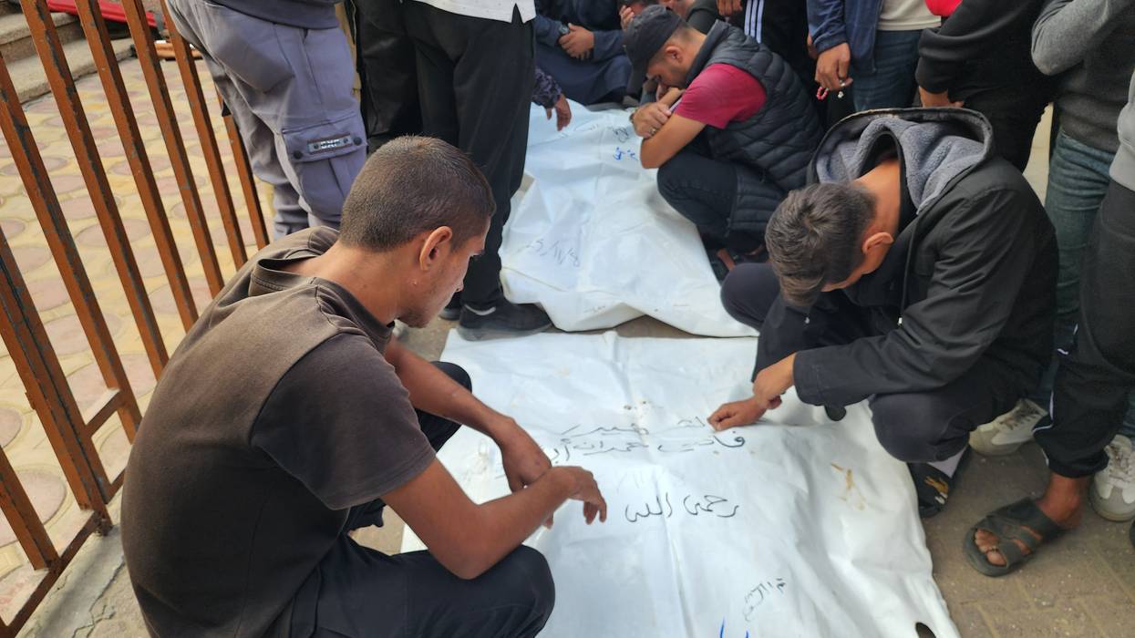 Funeral ceremony held in Khan Younis amid Israeli attacks