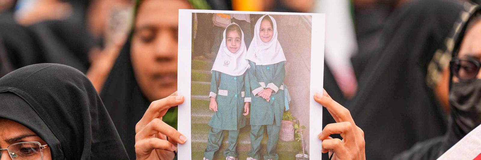funeral-held-for-children-who-lost-their
