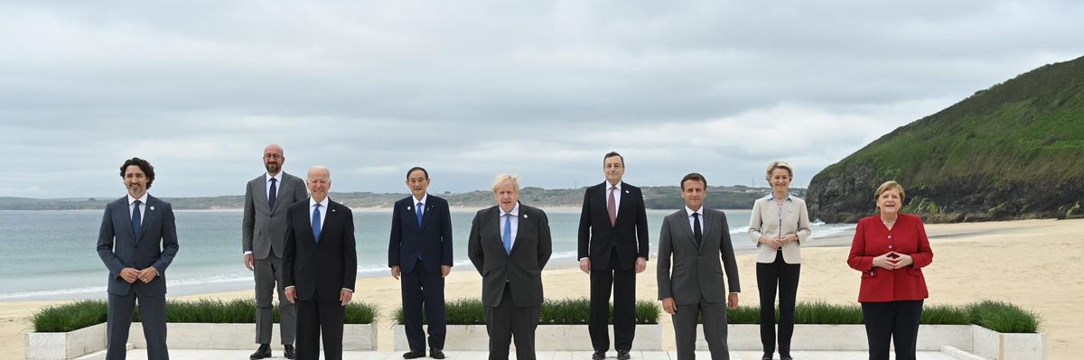 G7 Leaders in this family photo from Cornwall.