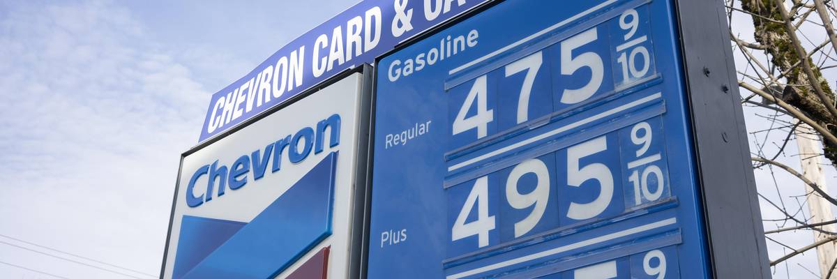 Gas prices at a Chevron station