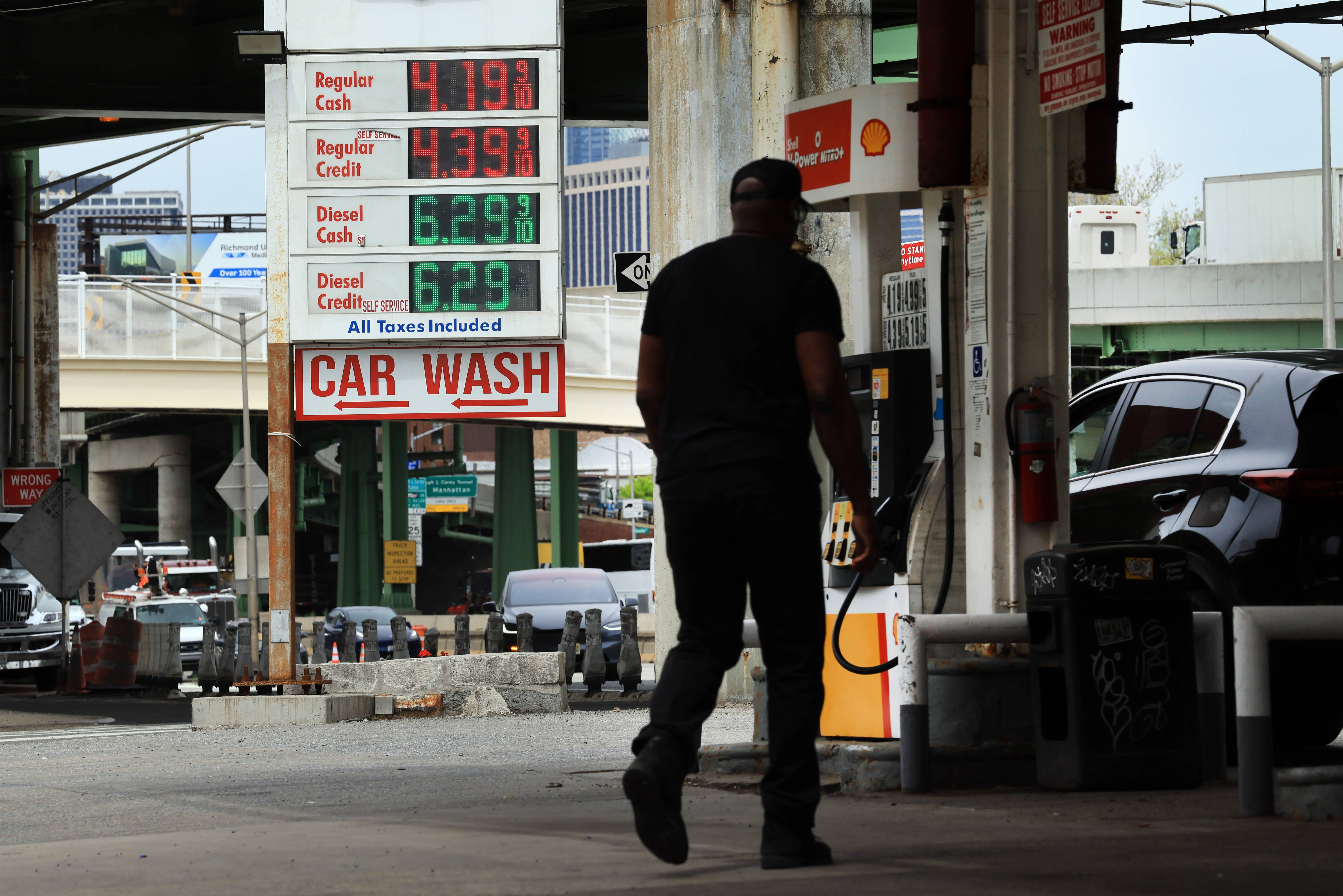 Gas Prices Rise To Highest Level In 4 Years As War With Iran Continues