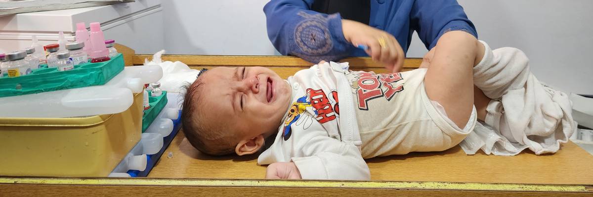 Gaza child receives polio vaccine