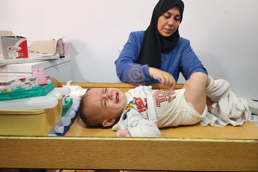 Gaza child receives polio vaccine