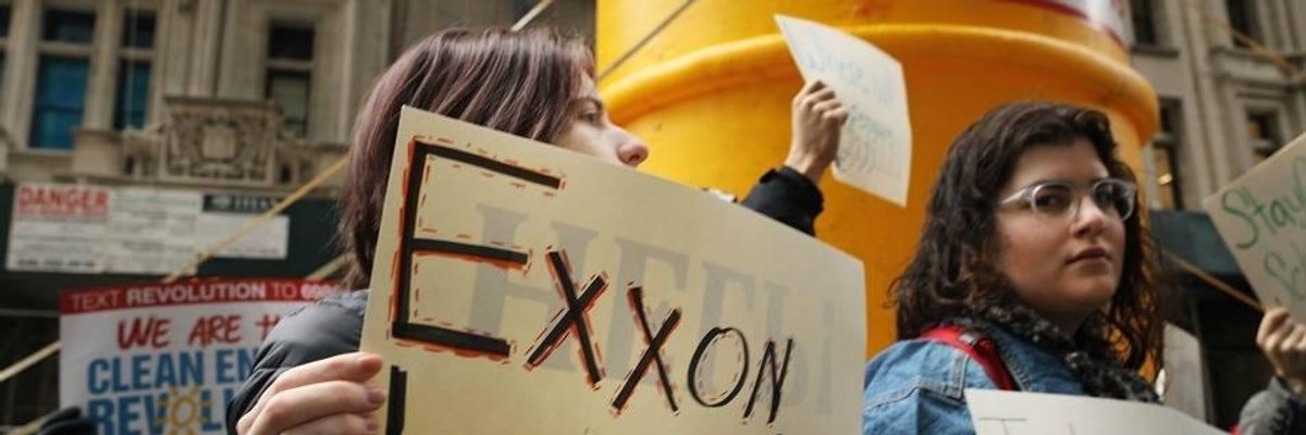 Trump's SEC Closes Probe of Exxon's Knowledge of Climate Crisis in Latest 'Gift for the Fossil Fuel Industry'