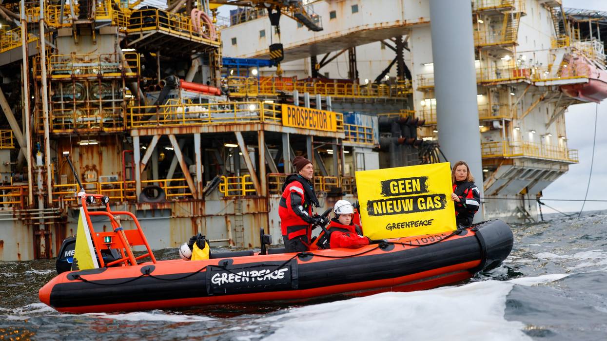 'Victory': Gas Drilling Project Paused After Greenpeace Occupies Platform in North Sea