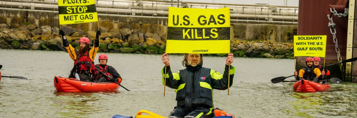 Greenpeace activists
