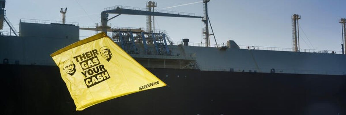 Greenpeace protest of LNG tanker.