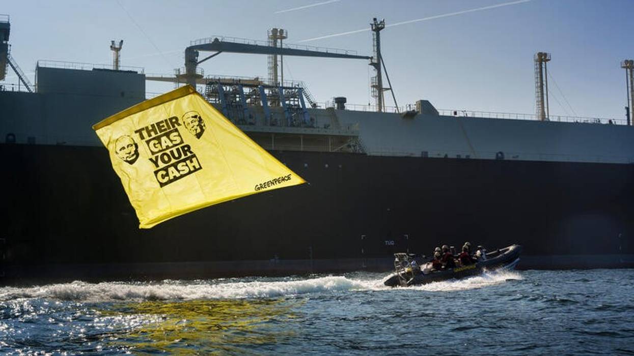 Greenpeace protest of LNG tanker.